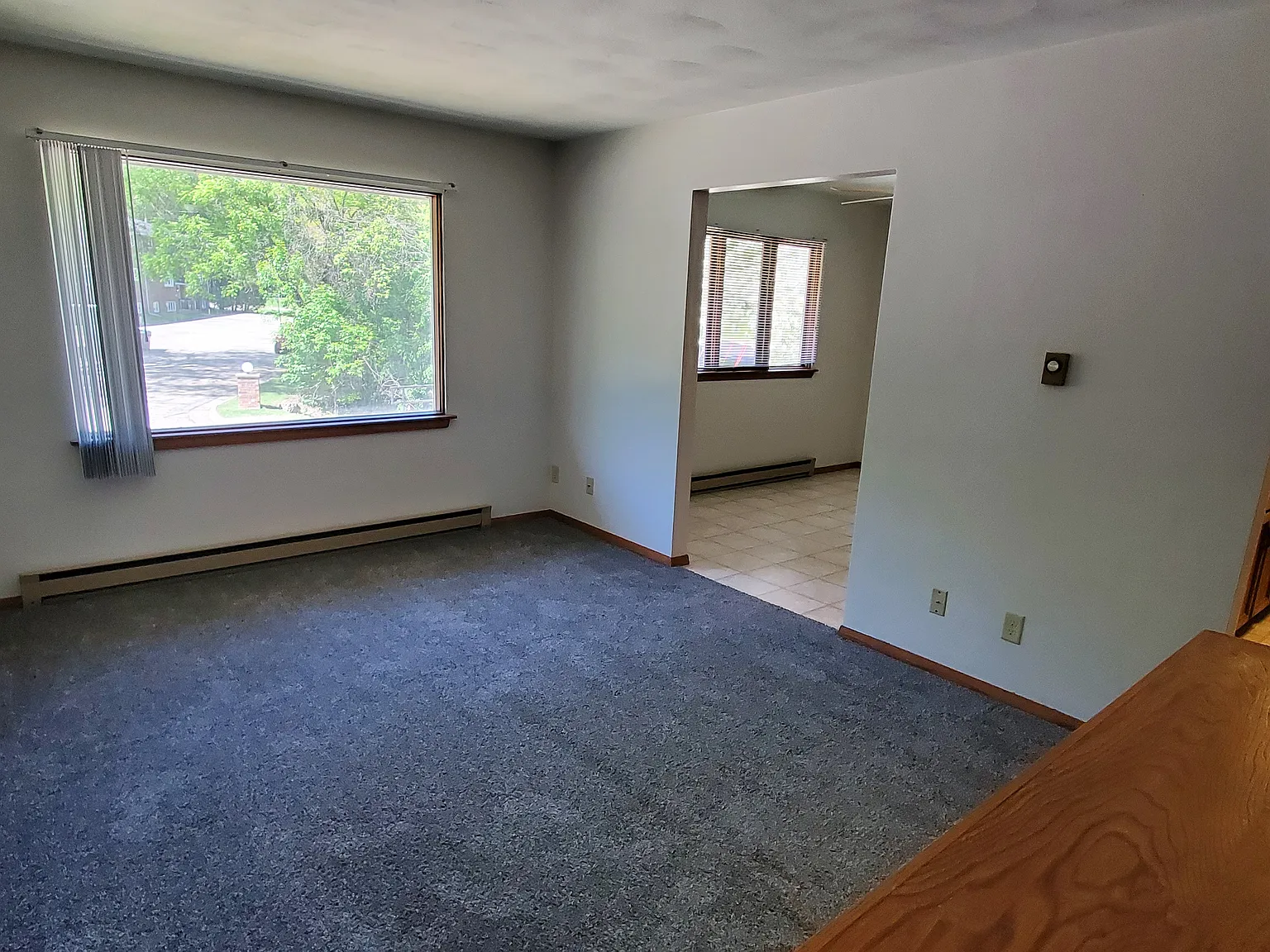 2 bed, $915 — Photo 3