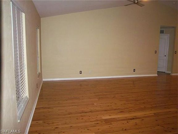 3rd image of 3704 NE 12th Ave