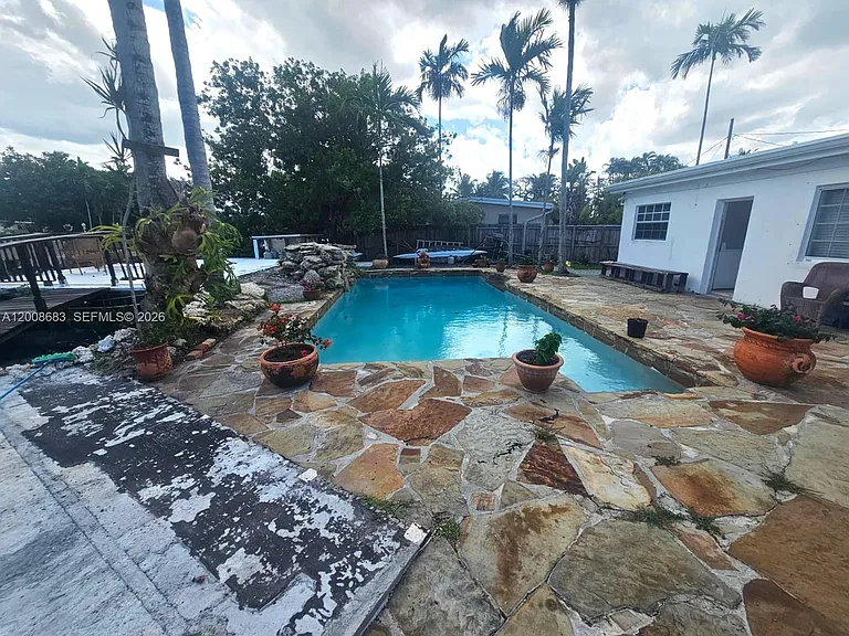 10790 SW 46th St — Photo 16