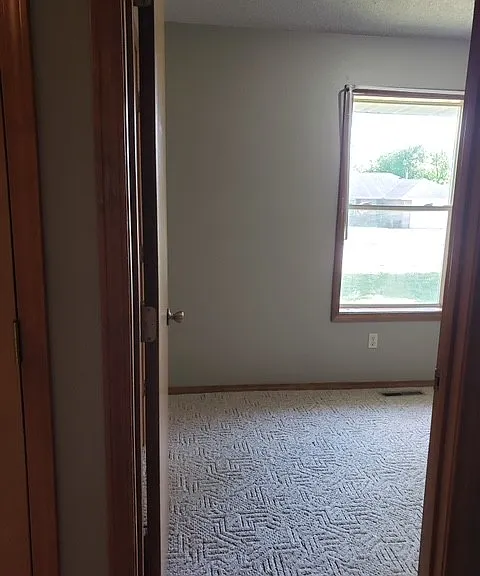 3295 W Rockwood St — Photo 15