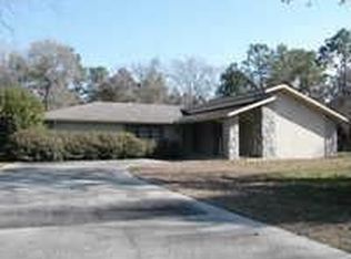 72 Pine St, Homosassa, FL 34446