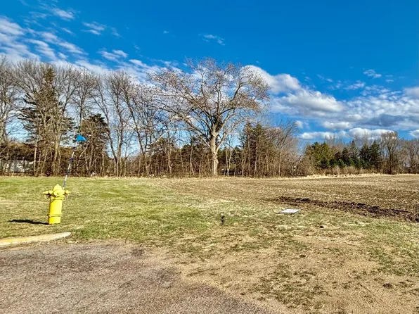 1103 9th Ave SW, Pipestone, MN 56164