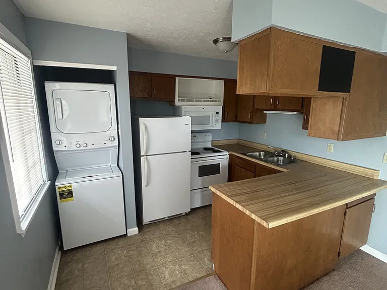 392 Shelby Ave #12 — Photo 2