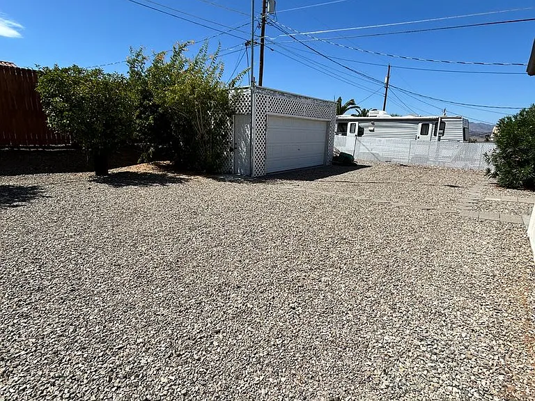 2910 Yuma Dr — Photo 28