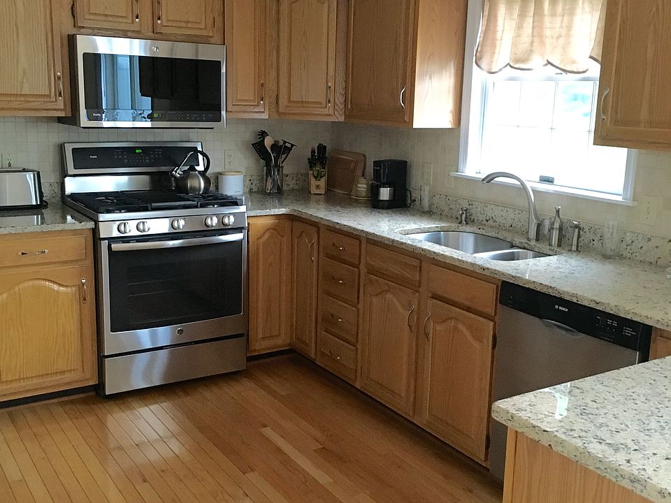 2nd image of 196 Church Rd