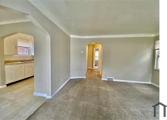 1st image of 20447 Irvington Ave