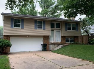 2831 Shelley Cir, Lincoln, NE 68516