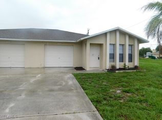 1217 NE 8th St, Cape Coral, FL 33909
