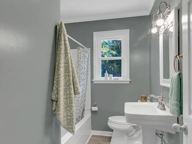 134 Hamilton St — Photo 4