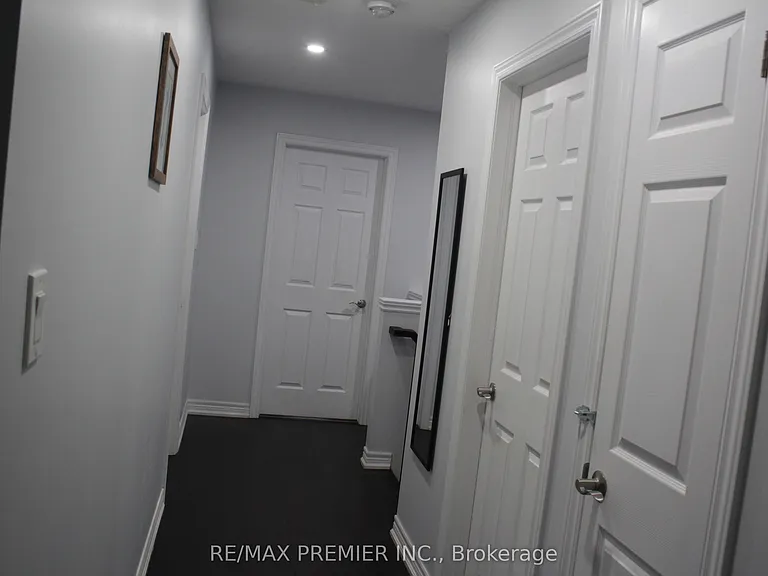 51 Mullholland Ave — Photo 16