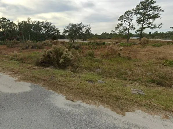 62 Fisher Loop #22, Ocklawaha, FL 32179