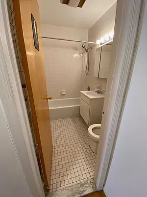 Rented by Bond New York | media 6