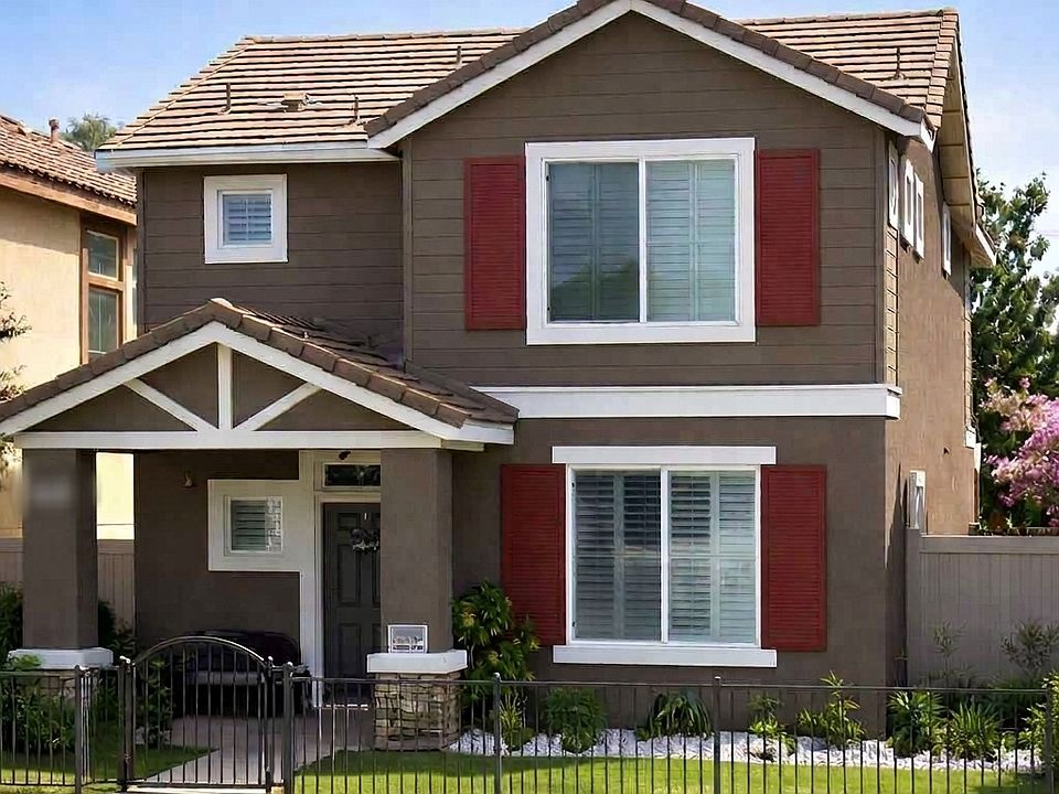 Front of the House. 2 Car Garage is located around the back.