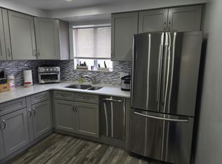 205 Meadowlawn Rd, Cheektowaga, NY 14225