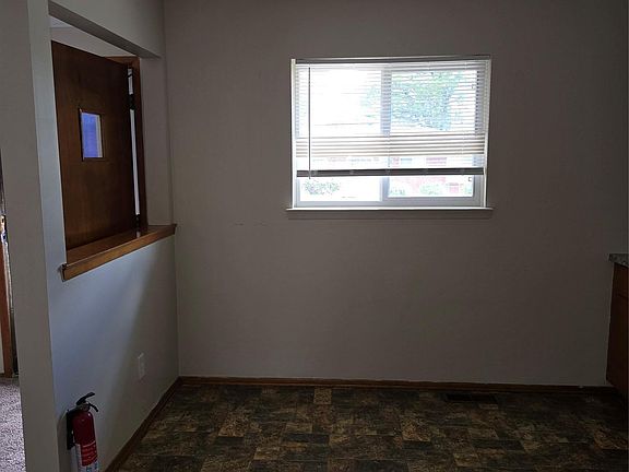 5th image of 1521 Electric Ave