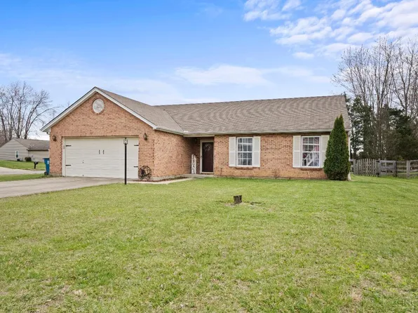 2052 River Birch Dr, Amelia, OH 45102