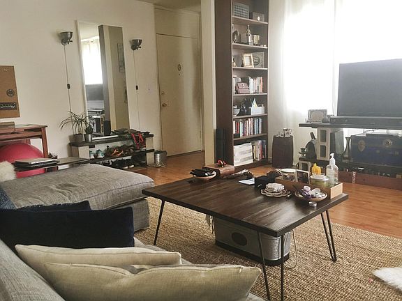 Living room, entryway