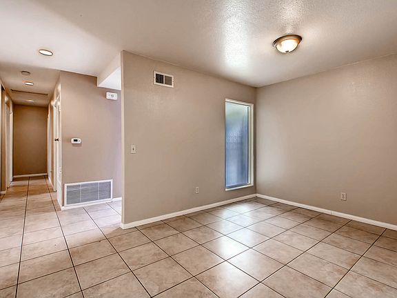 5th image of 2323 Hanford Dr