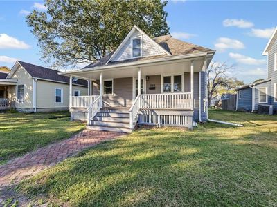 304 W Wea St, Paola, KS, 66071