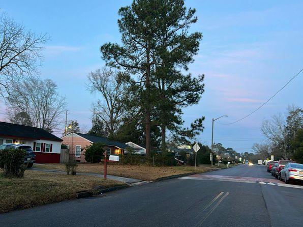1423 Cloverdale Dr, Savannah, GA 31415