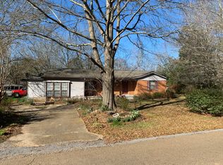 504 Pleasant Valley Dr, Philadelphia, MS 39350