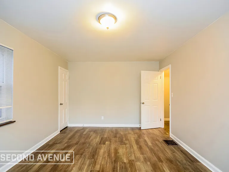3052 Worthington Ave — Photo 4