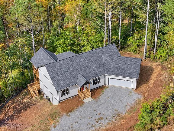 3rd image of 16 Eastside Dr