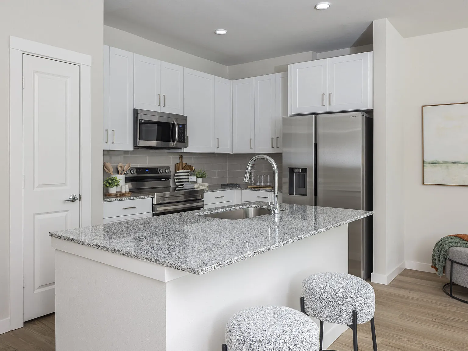 Broadstone Garden Oaks — Photo 1