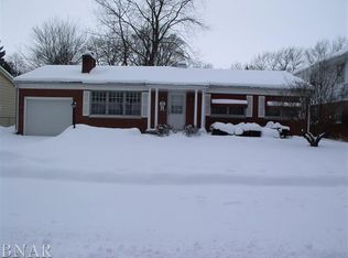 809 Highpoint Rd, Normal, IL 61761