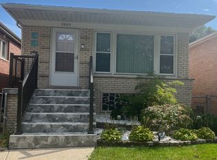 5005 S Luna Ave, Chicago, IL 60638