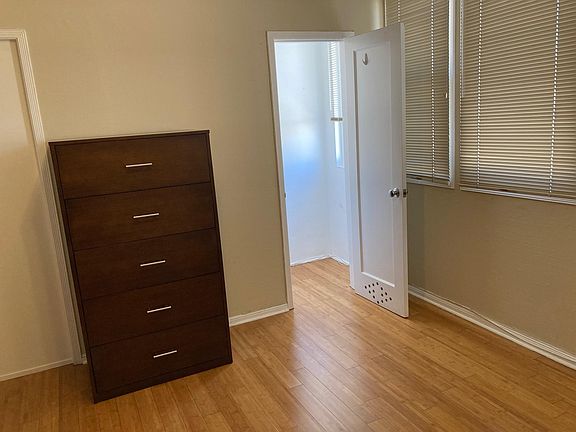 3rd image of 1403 28th Ave