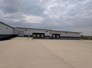 13225 Circle Dr, Anamosa, IA 52205