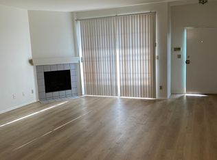 11952 Avon Way APT 104, Los Angeles, CA 90066