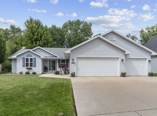 1408 E Keystone Ln, Appleton, WI 54913