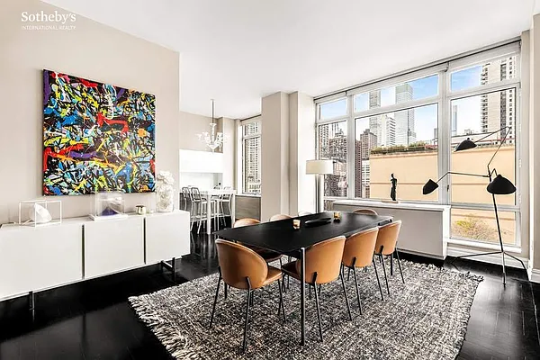 Sold by Sotheby's International Realty | media 3