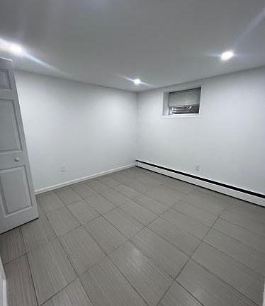 4th image of 340 Delano Ave