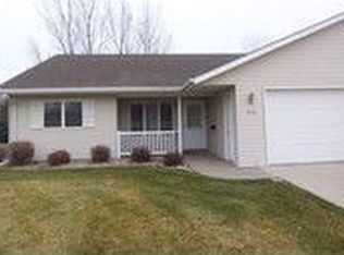 410 Portland Dr SW, Willmar, MN 56201