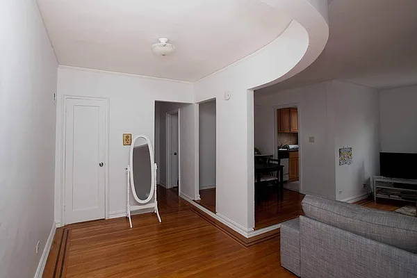 Rented by NYC Holdings Management | media 36