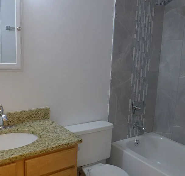 808-12 W Junior Terrace — Photo 12