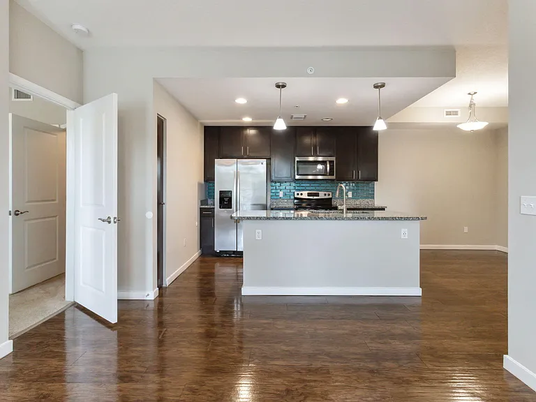 3615 High Ridge Way #201 — Photo 6