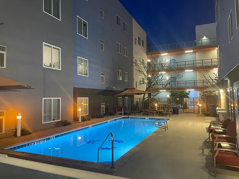 College Villas — Photo 6