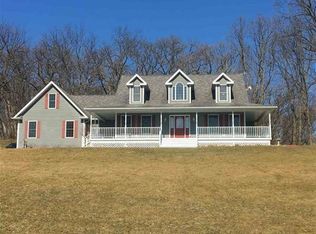 3004 E Ancient Oak Dr, Oregon, IL 61061