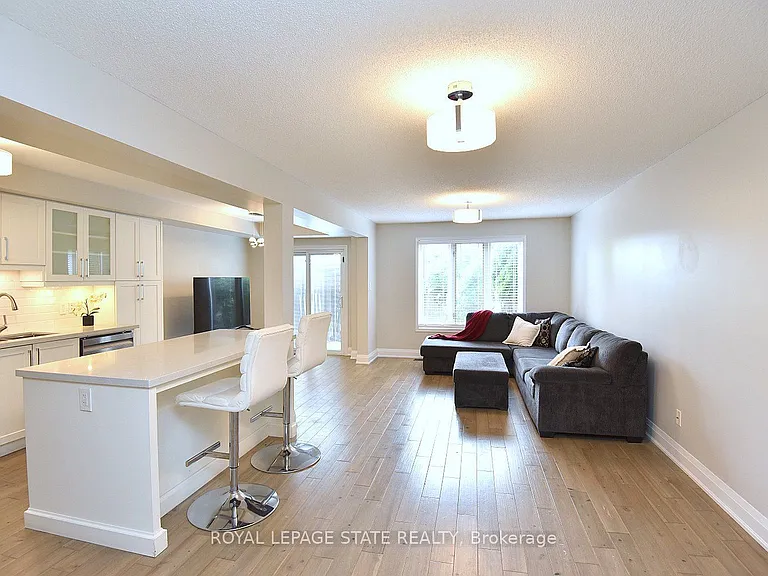519 Southridge Dr — Photo 6