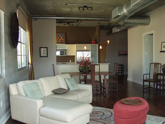5th image of 411 1st Ave APT 605