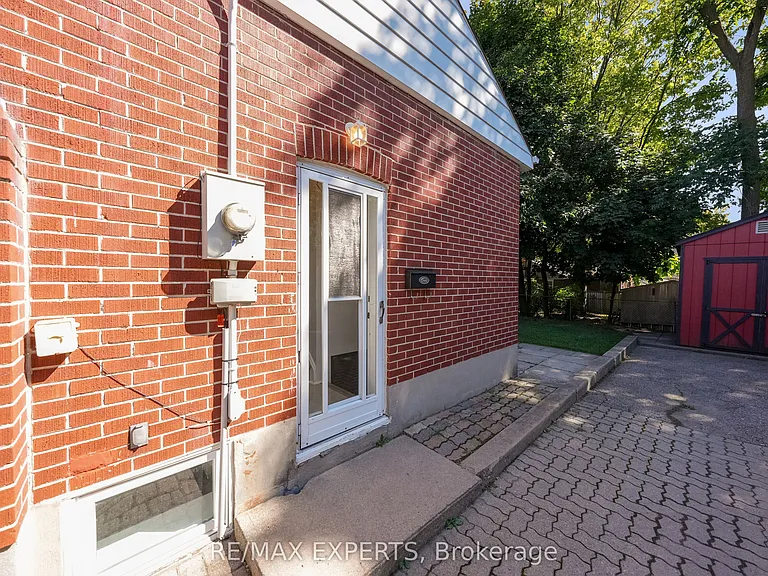 87 Eugenia St #LOWER — Photo 5