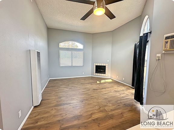 4th image of 1633 Stanley Ave APT 301
