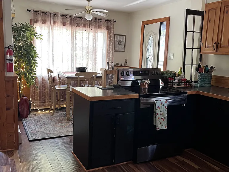 59 Riddell St #1 — Photo 7