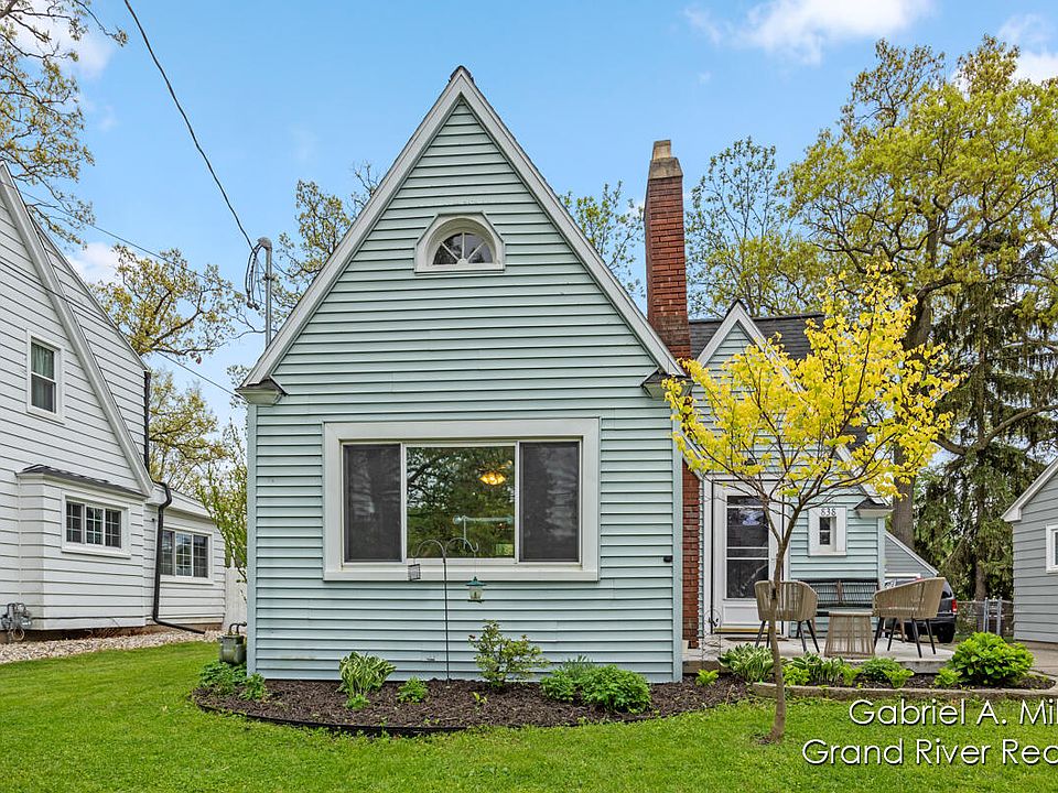 1st image of 838 Oaklawn St NE