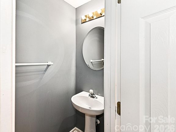 4th image of 10728 Holly Ridge Blvd