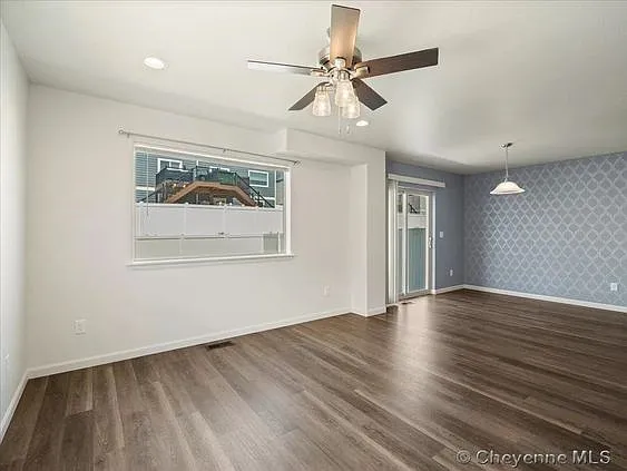 1560 Danny Pl — Photo 8